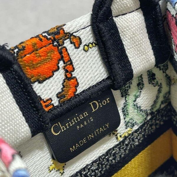 6533295ed71d9.jpg 6533295ed71d9.jpg