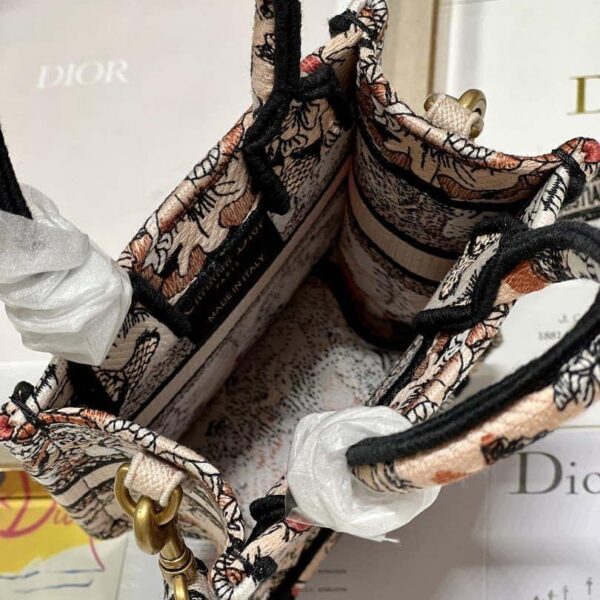 6533296a0ba4e.jpg 6533296a0ba4e.jpg