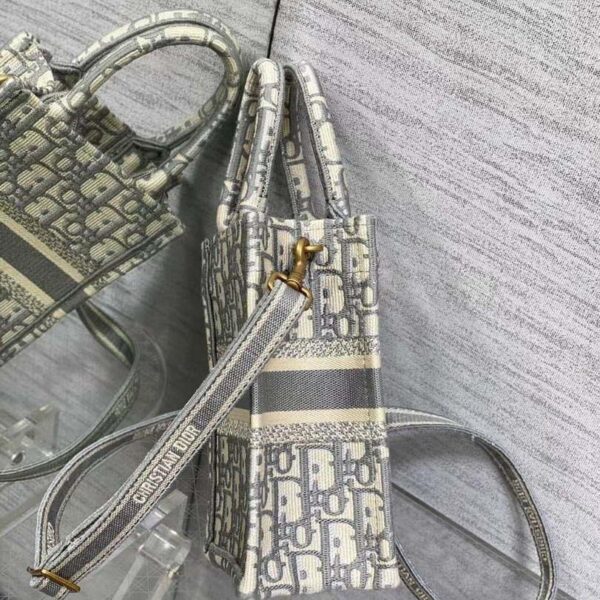 653329bd3e8d9.jpg 653329bd3e8d9.jpg