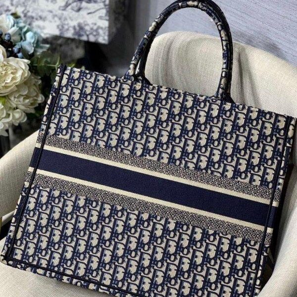 653338b9c0d43.jpg 653338b9c0d43.jpg