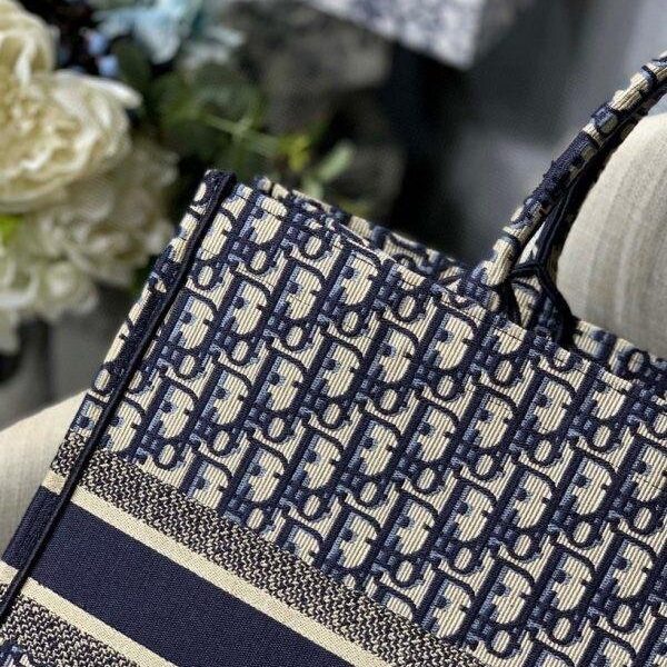 653338ba65537.jpg 653338ba65537.jpg