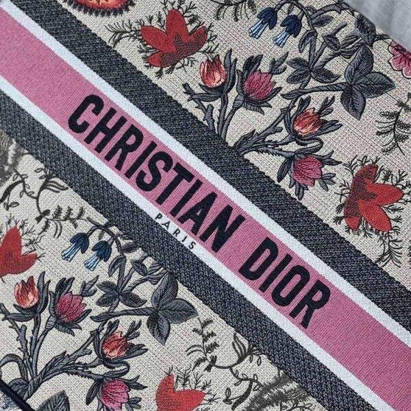 653338d59bb05.jpg 653338d59bb05.jpg