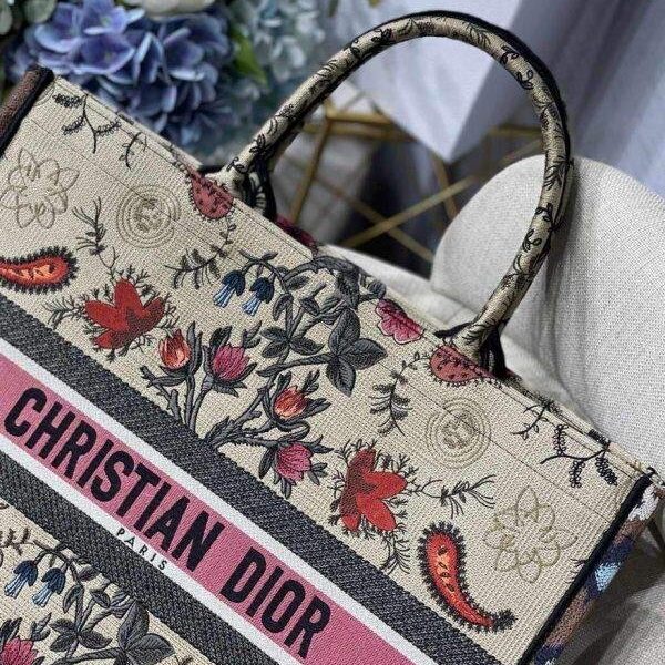 653338d641865.jpg 653338d641865.jpg