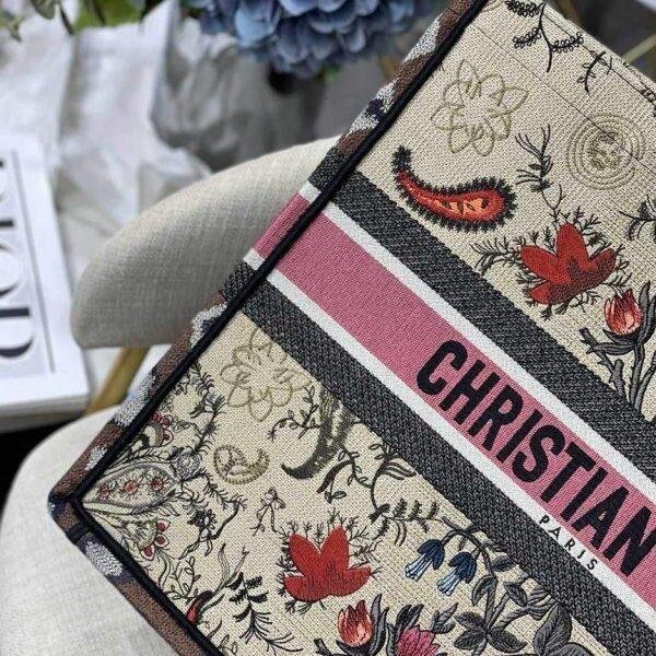 653338d6db924.jpg 653338d6db924.jpg