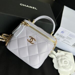 Replica Chanel AAA+ 22 White Fashion Ap2198