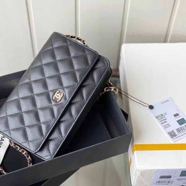 A33814-2.jpg A33814-2.jpg