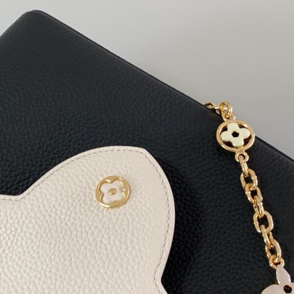 Replica-Louis-Vuitton-Capucines-MM-LV-Bag-Black-Galet-Gray-Pearly-Cream-M20708-8.jpg Replica-Louis-Vuitton-Capucines-MM-LV-Bag-Black-Galet-Gray-Pearly-Cream-M20708-8.jpg