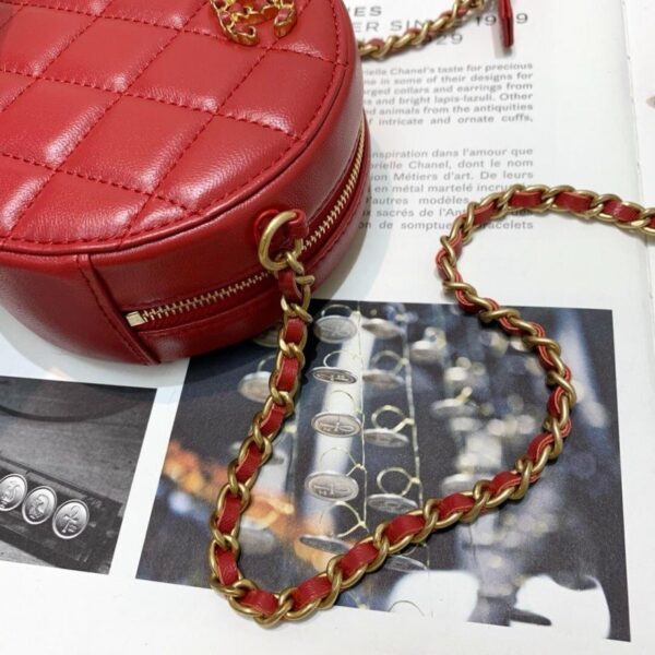 chanel-19-chain-infinity-clutch-with-chain-86063-3.jpg chanel-19-chain-infinity-clutch-with-chain-86063-3.jpg