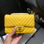 chanel-chevron-caviar-leathe-20cm-classic-flap-bag-1116-2.jpg