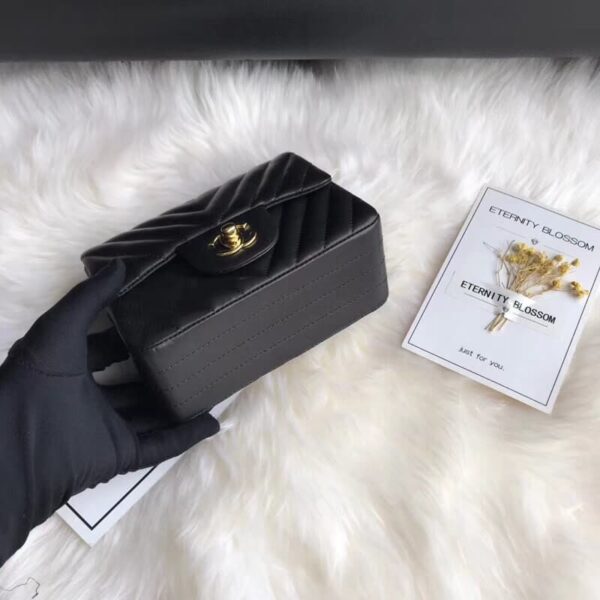 chanel-chevron-lambskin-17cm-classic-flap-bag-1115-3.jpg chanel-chevron-lambskin-17cm-classic-flap-bag-1115-3.jpg