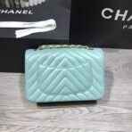 chanel-chevron-lambskin-20cm-classic-flap-bag-1116-1.jpg