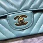 chanel-chevron-lambskin-20cm-classic-flap-bag-1116-2.jpg