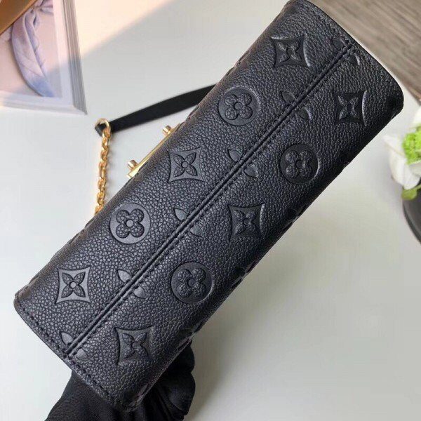 m44242-3.jpg m44242-3.jpg