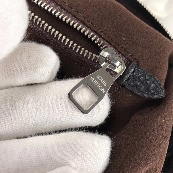 m51223-6.jpg m51223-6.jpg