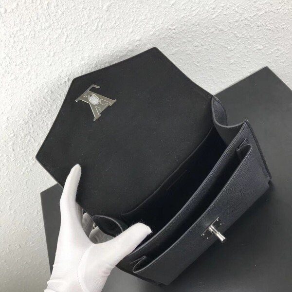 m51418-7.jpg m51418-7.jpg