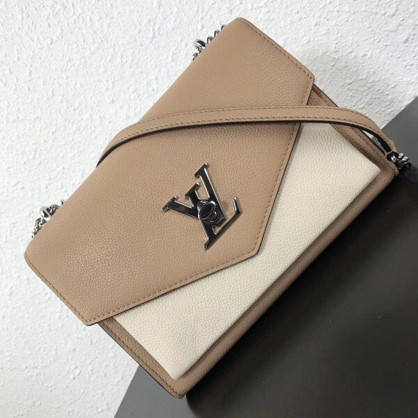 m51424-1.jpg m51424-1.jpg