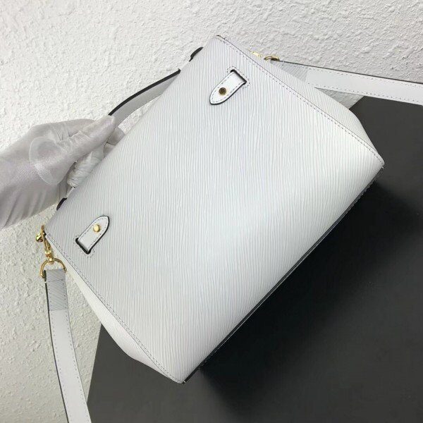 m53333-4.jpg m53333-4.jpg