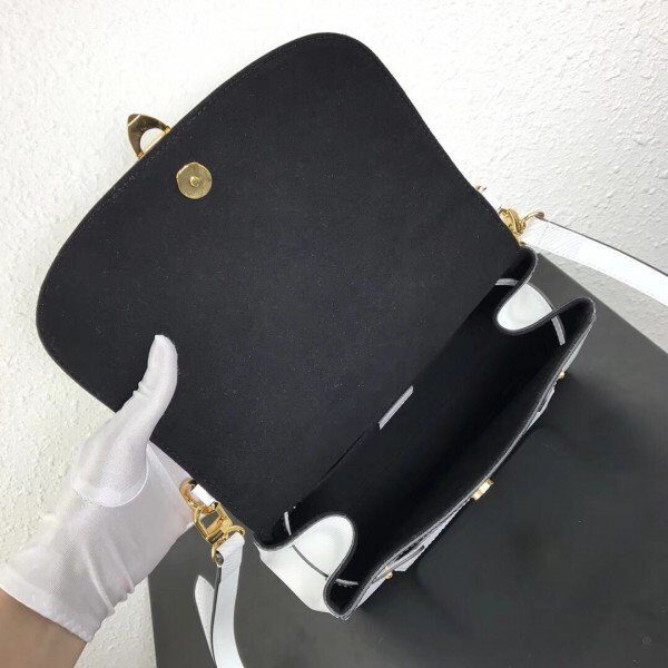 m53333-7.jpg m53333-7.jpg