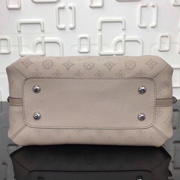 m54672-3.jpg m54672-3.jpg