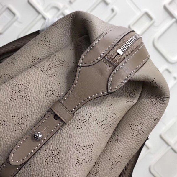 m54672-7.jpg m54672-7.jpg