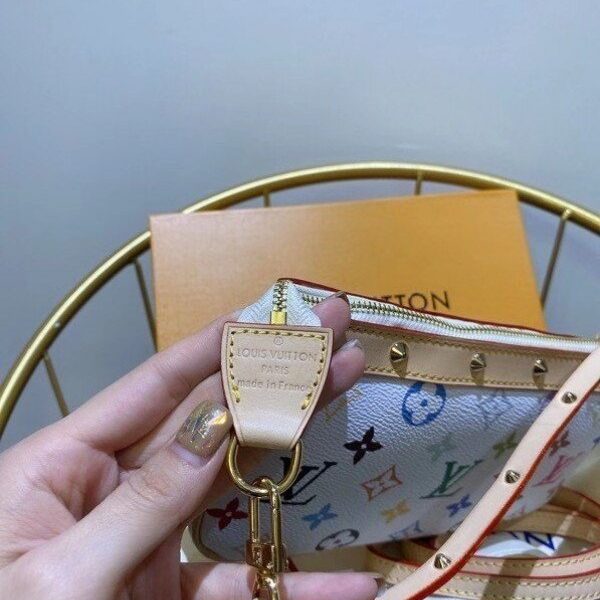 m92649-7.jpg m92649-7.jpg