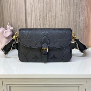 Replica Louis Vuitton  Diane  M46386