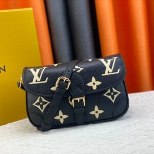 Replica Louis Vuitton  Diane  M46388