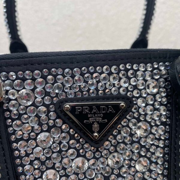 653250e570e93.jpg 653250e570e93.jpg