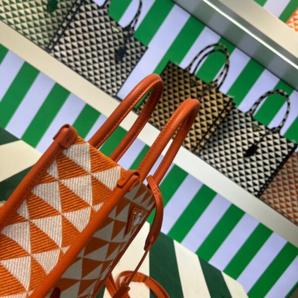 6532514c3cf8b.jpg 6532514c3cf8b.jpg