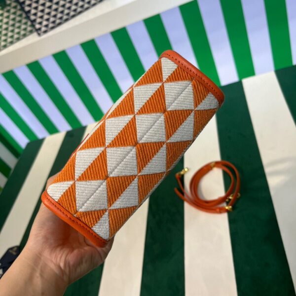 6532515018a06.jpg 6532515018a06.jpg