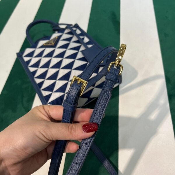 6532515c69b9a.jpg 6532515c69b9a.jpg