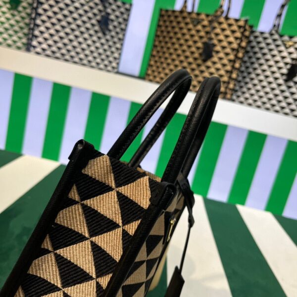 653251716f6d4.jpg 653251716f6d4.jpg