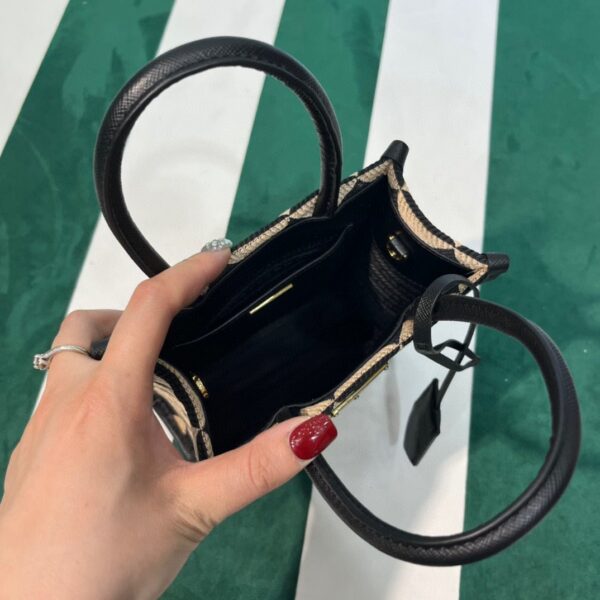 6532517654c84.jpg 6532517654c84.jpg