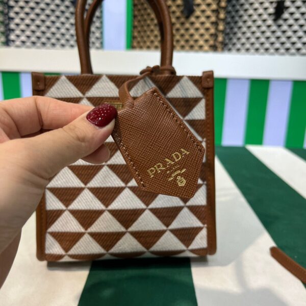 653251802c919.jpg 653251802c919.jpg