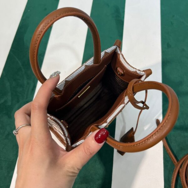 653251822cbef.jpg 653251822cbef.jpg