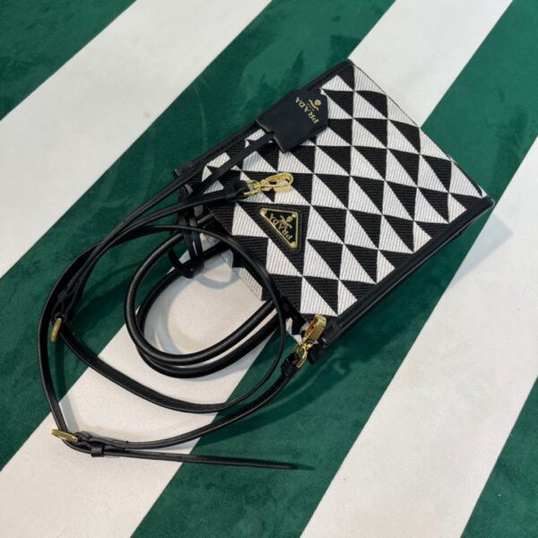 65325191cec49.jpg 65325191cec49.jpg