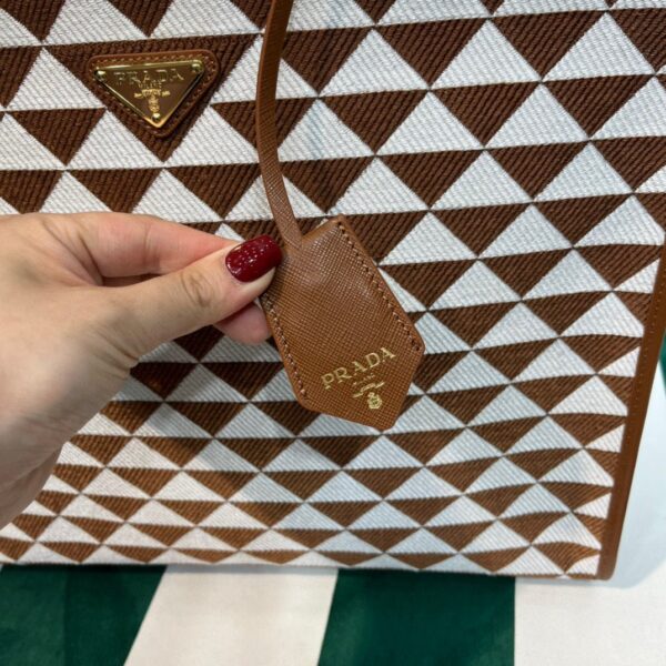 653251f955190.jpg 653251f955190.jpg