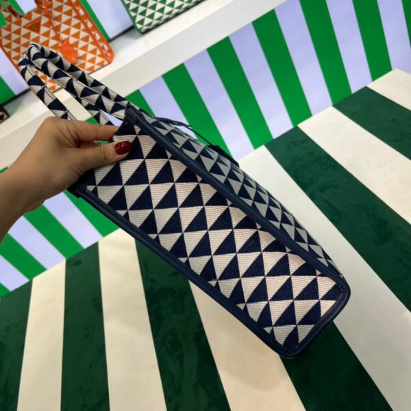 65325206b0c1b.jpg 65325206b0c1b.jpg