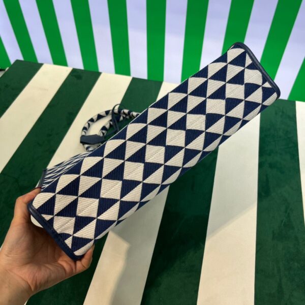 65325207aec47.jpg 65325207aec47.jpg