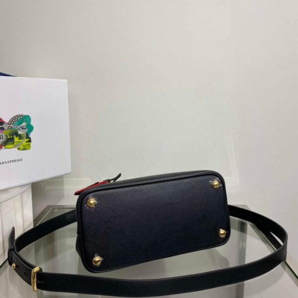 653252748e133.jpg 653252748e133.jpg