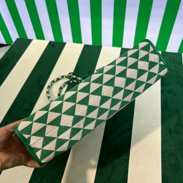 65325332be8fd.jpg 65325332be8fd.jpg