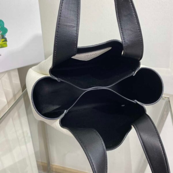 6532536d508e9.jpg 6532536d508e9.jpg