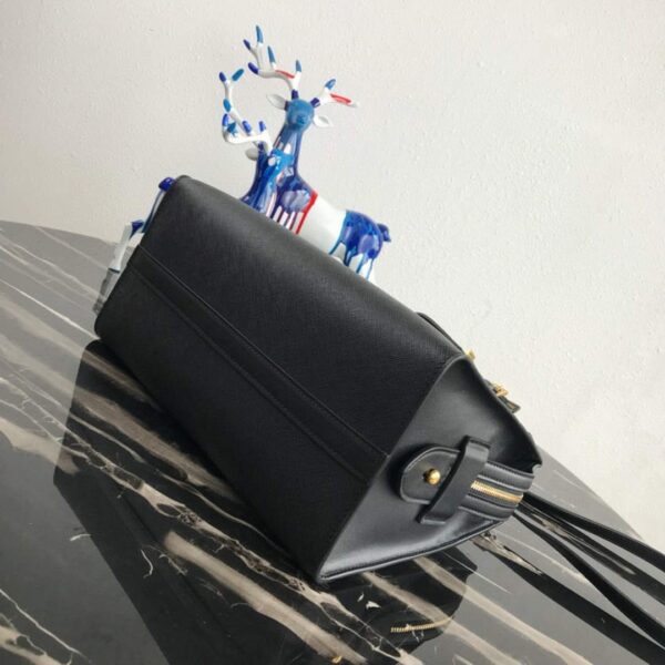 653253e0597b4.jpg 653253e0597b4.jpg