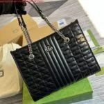 Replica Gucci 675796 GG Marmont medium tote bag Black