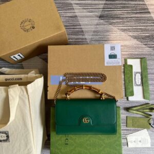Replica Gucci 675794 Gucci Diana Small Shoulder Bag Green